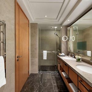 Premier Shard King Room